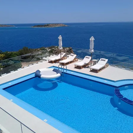 Seawave Villas, By Hellocrete Villa Hanya