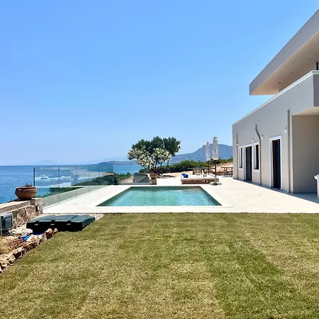 Villa Seawave Villas, By Hellocrete Hanya