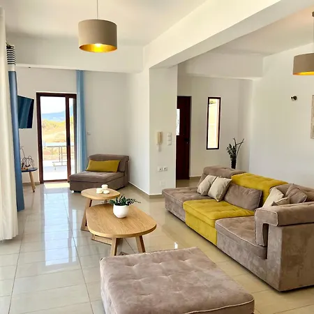 Seawave Villas, By Hellocrete Hanya