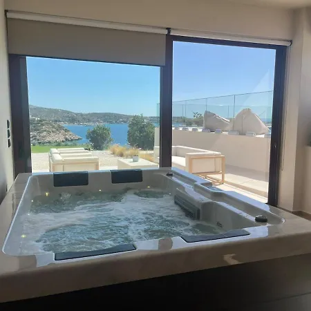 Seawave Villas, By Hellocrete Villa Hanya