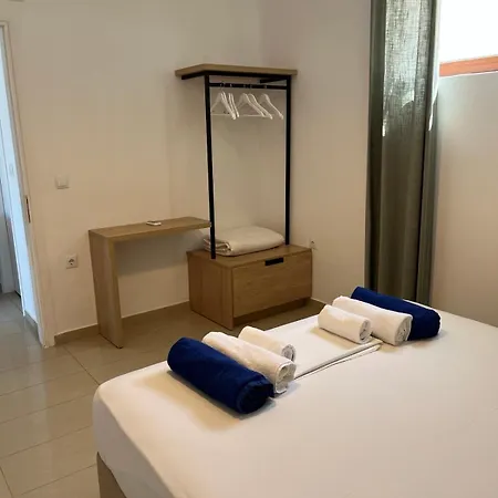 Seawave Villas, By Hellocrete * Chania (Crete)